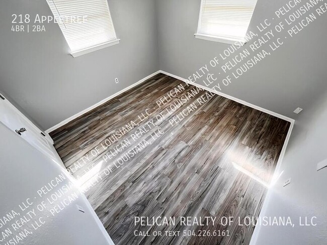 Building Photo - 218 Appletree-