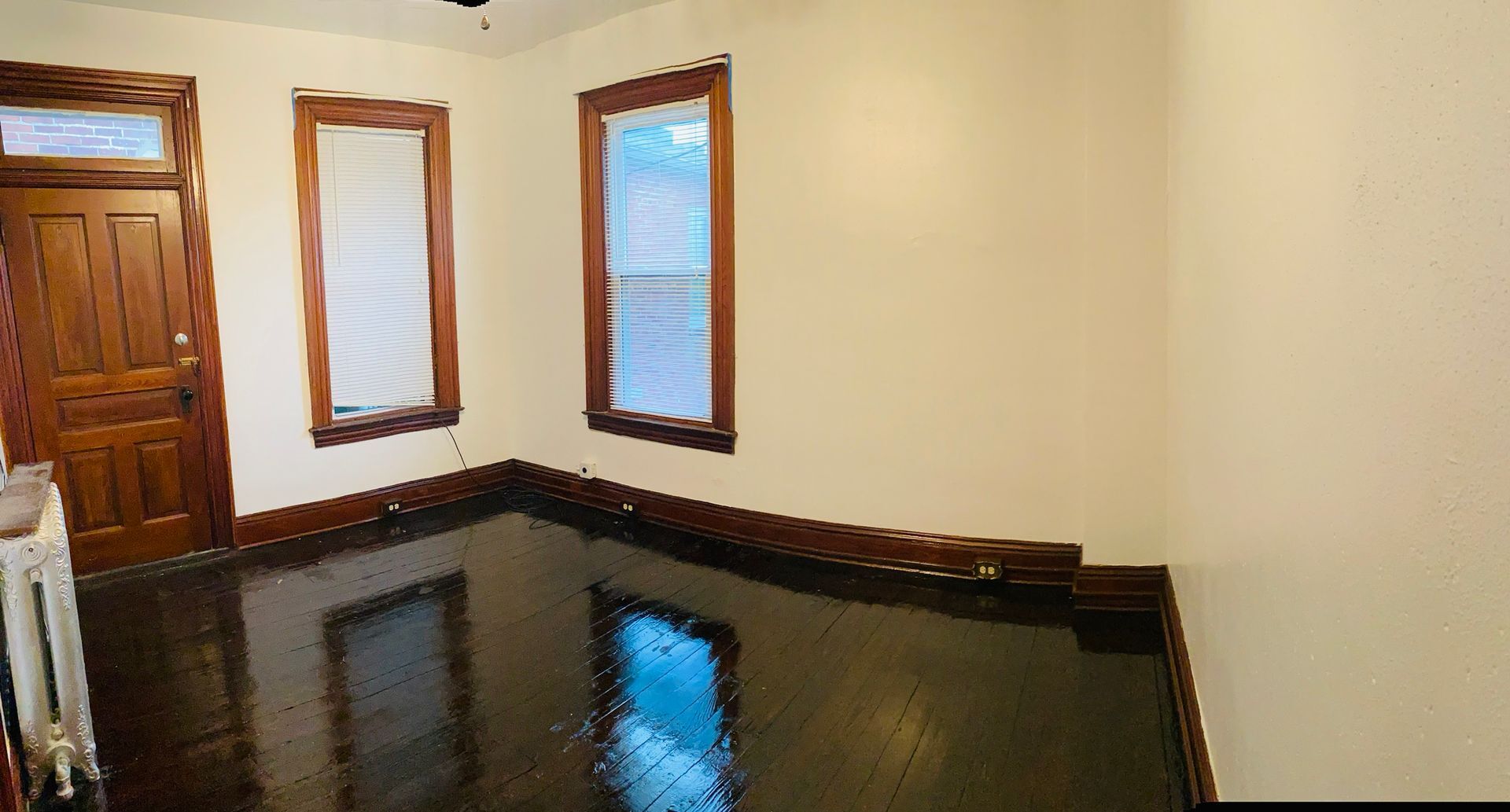 Building Photo - 1315 N George St