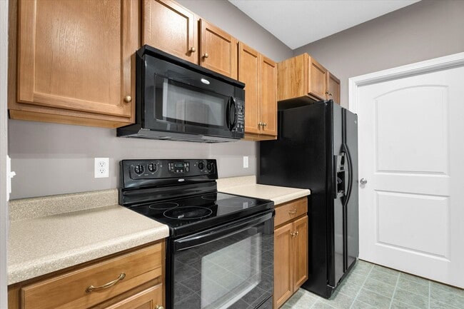 Building Photo - 2 bedroom, 2 bathroom condo!