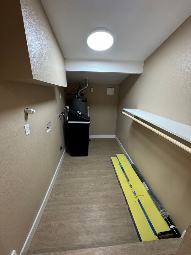 Building Photo - Completely remodeled home!