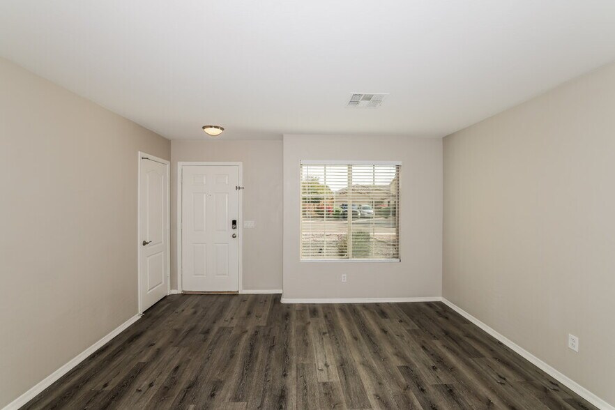 Building Photo - 16634 N 153rd Dr