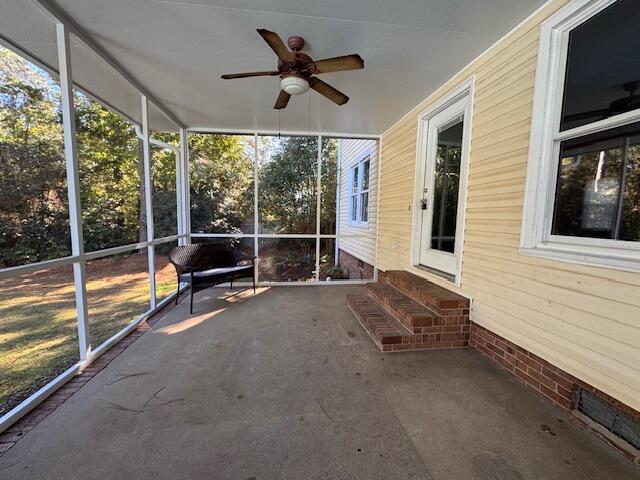 Building Photo - 1831 Huckleberry Dr