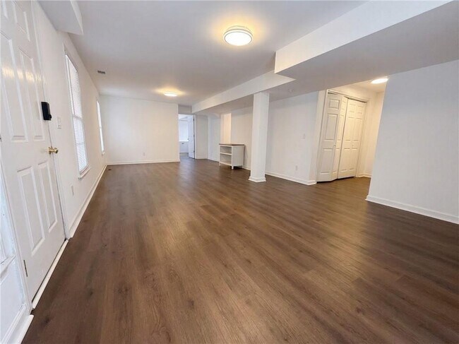 Building Photo - 3530 Waters Cove Way