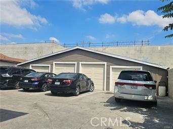 Building Photo - 183 E 35th St