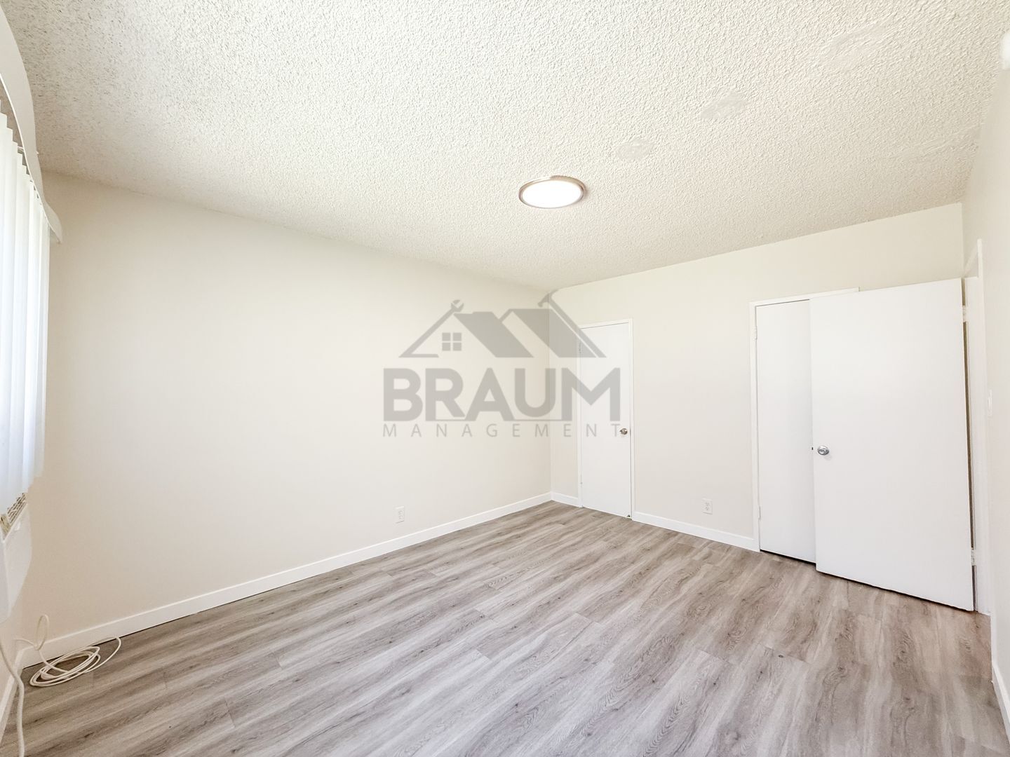 Building Photo - 5433 Sepulveda Blvd