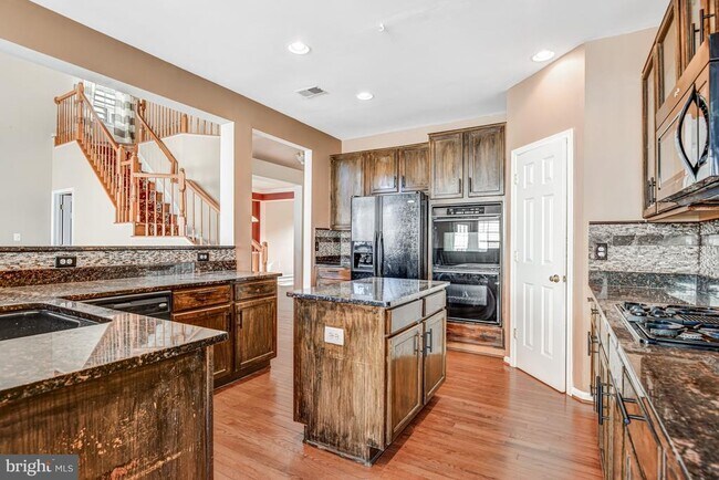 Building Photo - 14570 Collingham Pl