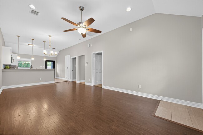 Building Photo - 2509 Moreau St