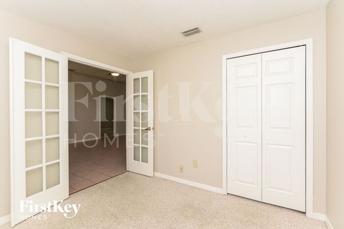 Building Photo - 8858 Parliament Ct