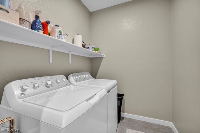 Building Photo - 11898 Vector Ray Ave