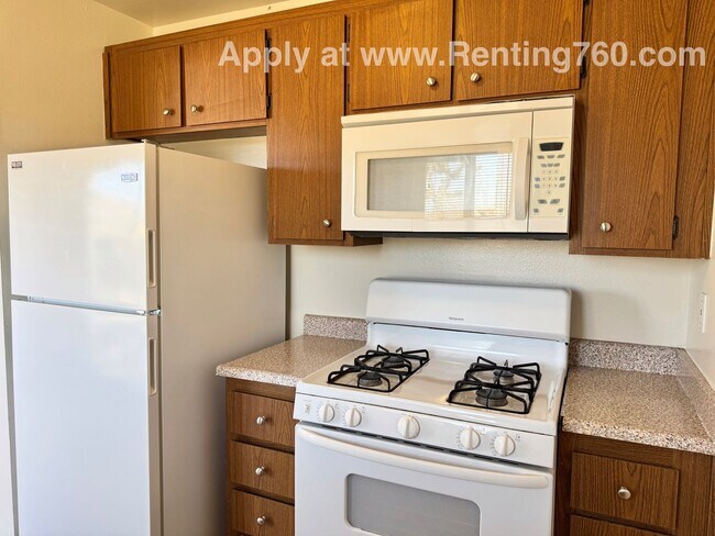 Building Photo - 6455 Linda Lee Dr