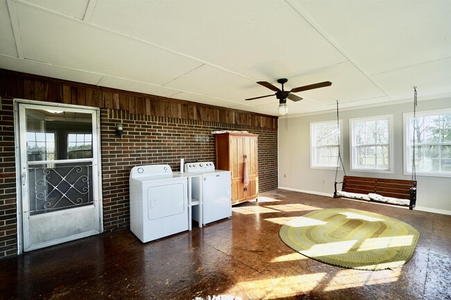 Building Photo - 2668 Quito-Drummonds Rd