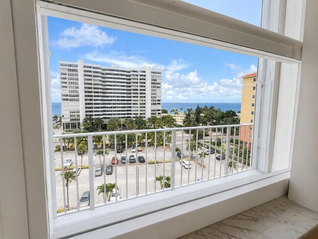 Building Photo - 1391 S Ocean Blvd