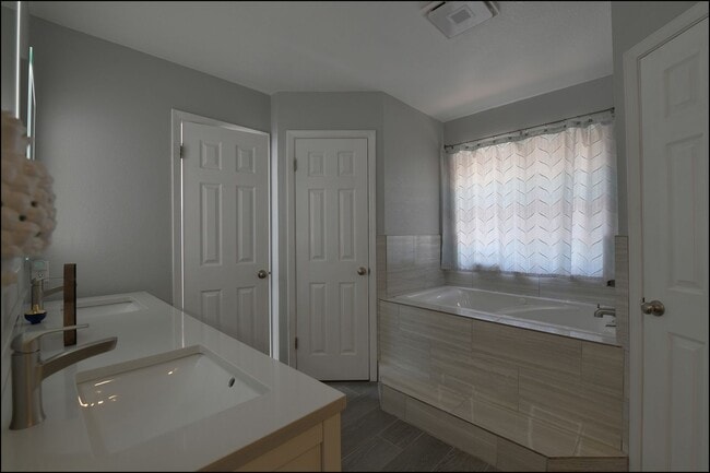 Building Photo - Coming Soon!