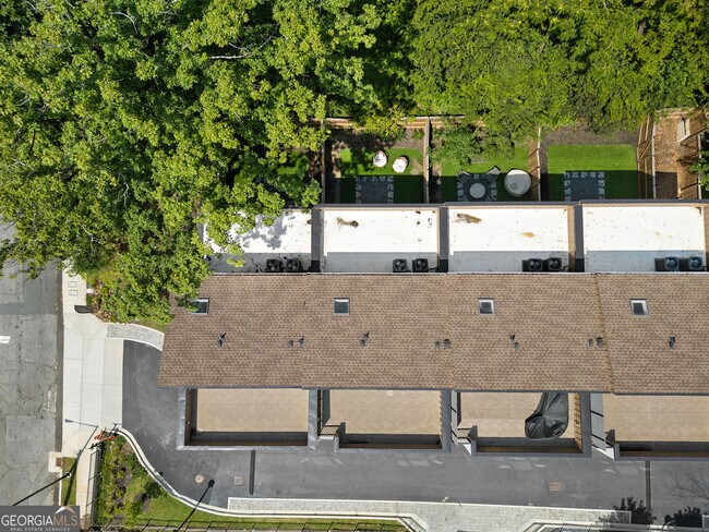 Building Photo - 1631 Overlook Wy NW