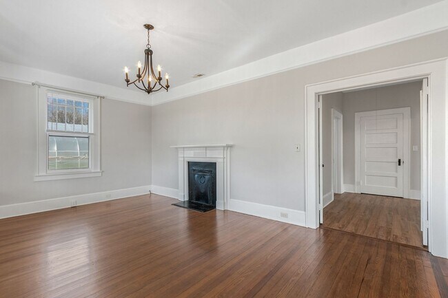 Building Photo - 1166 Pendleton St