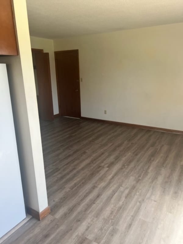 Building Photo - 480 3rd St