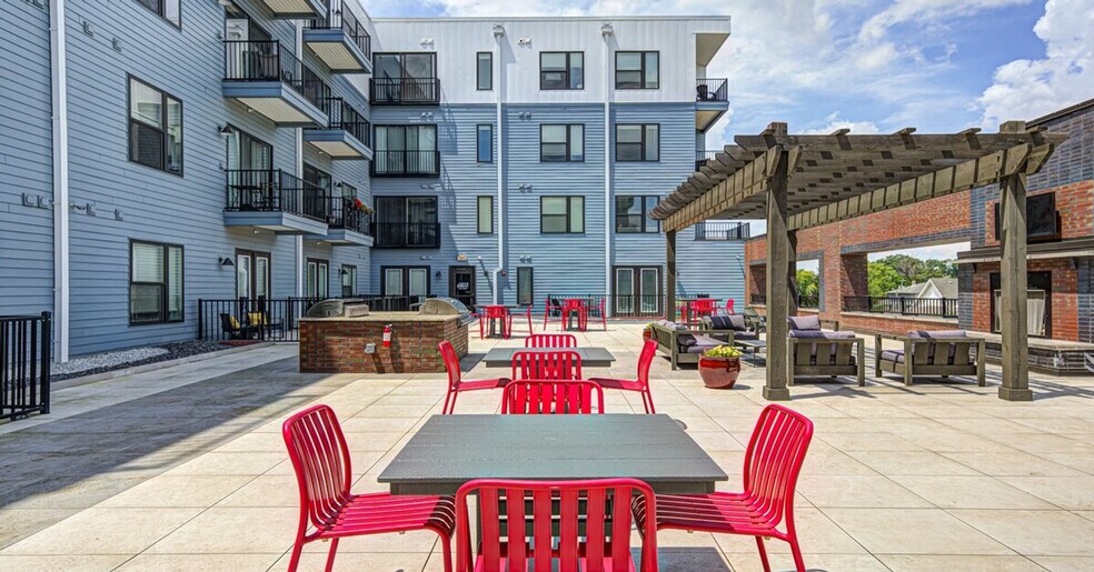 Building Photo - 1420 Prospect St