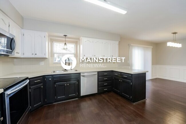 Building Photo - 3 Bedroom Pet-Friendly Home in Blue Spring...