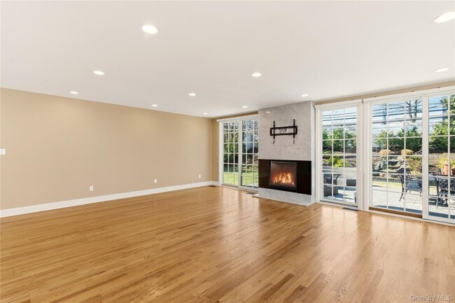 Building Photo - 24 Green Dr