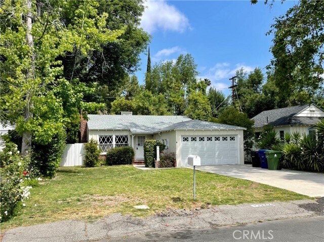 Building Photo - 23247 Leonora Dr