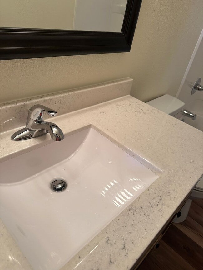 Building Photo - Shadow Creek Apartments - Remodeled!