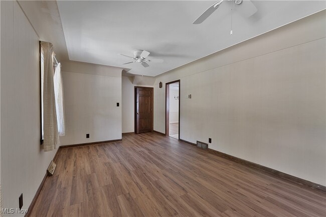 Building Photo - 4185 Adeer Dr