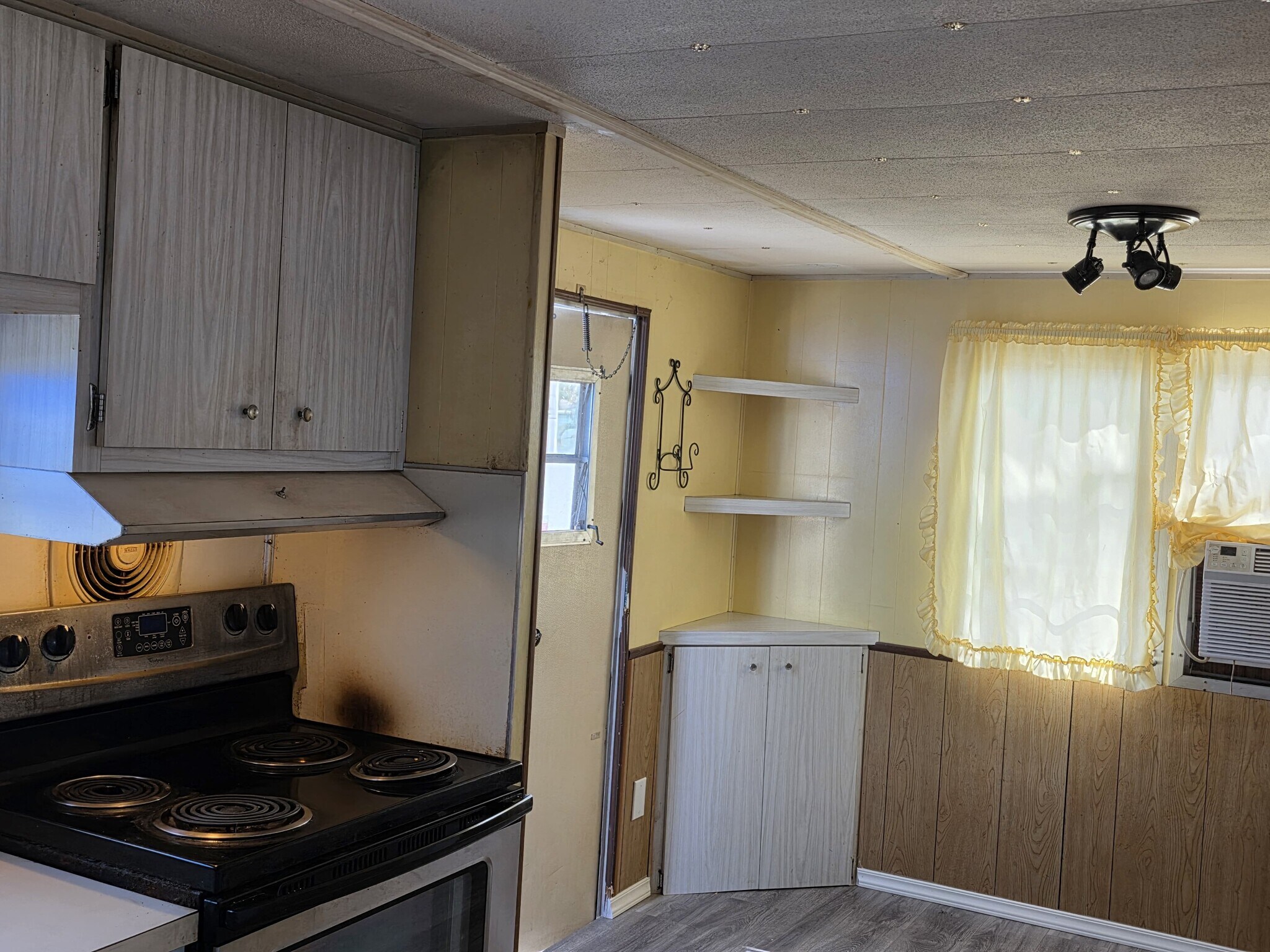 Building Photo - 226 Lamplighter Ln