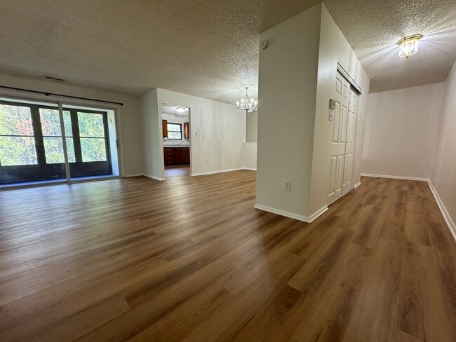 Building Photo - TWO BEDROOM TOWNHOME
