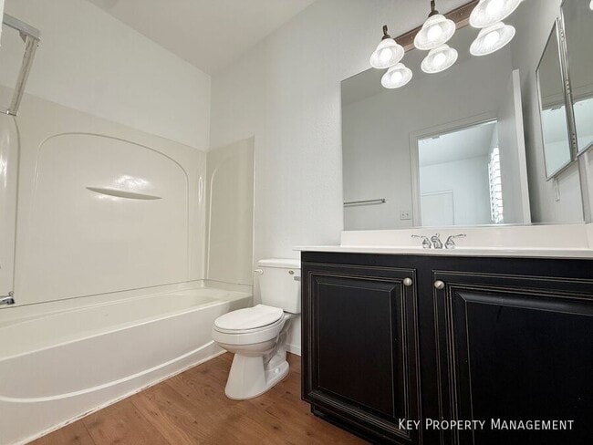 Building Photo - 5975 Barbosa Dr