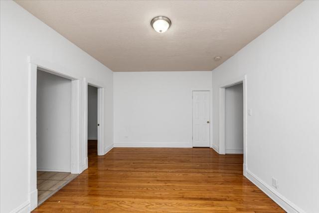 Building Photo - 2 bedroom in Chicago IL 60651