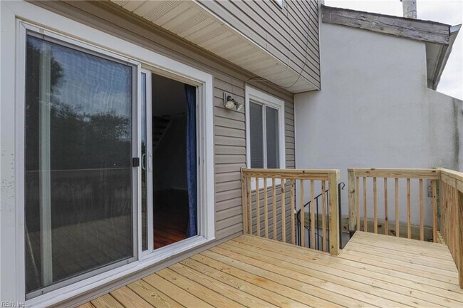 Building Photo - 3764 Chimney Creek Dr
