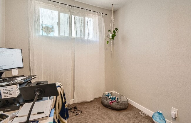 Building Photo - Modernistic Sunnyside Townhome Available M...