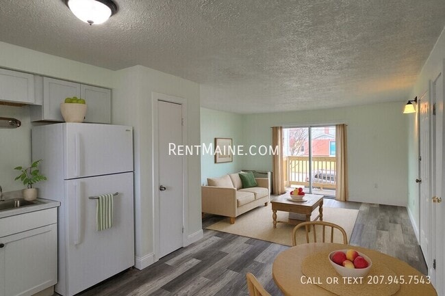 Building Photo - 22 Hillside Ln