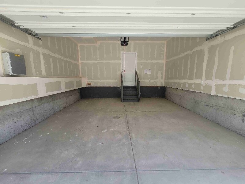 Building Photo - 4390 Timnath Pkwy