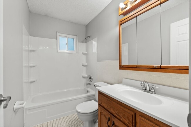 Building Photo - MOVE IN READY! Passed Occupancy. Move in before the holidays!