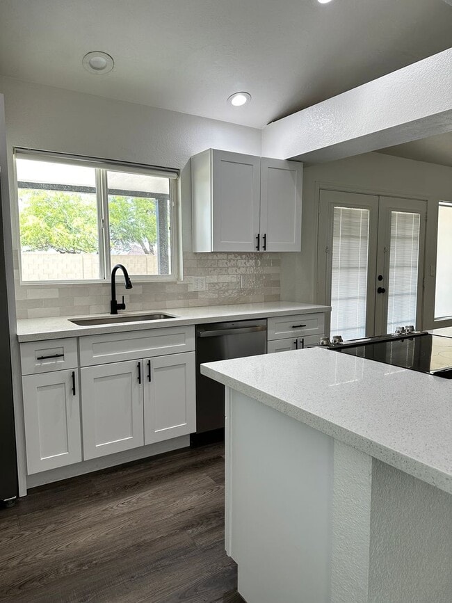 Building Photo - 4528 W Kristal Way