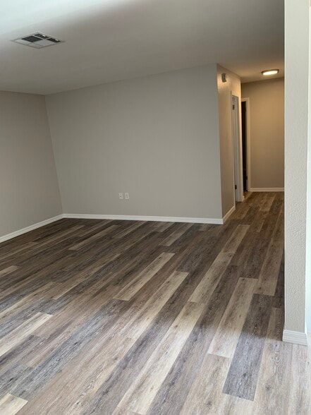 living room - 1937 Collier Ave