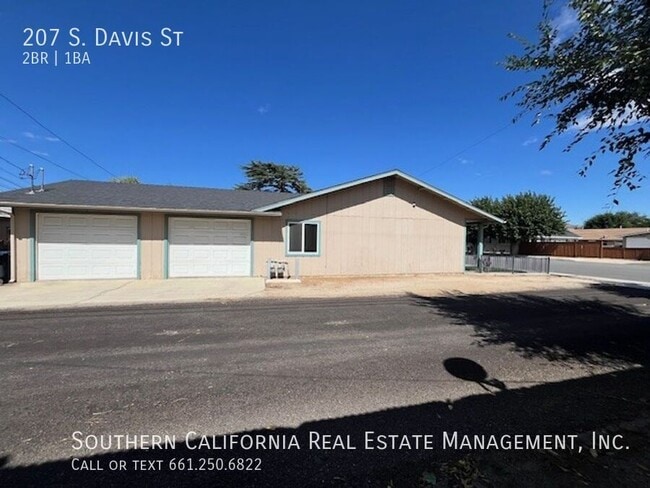 Building Photo - 207 S Davis St