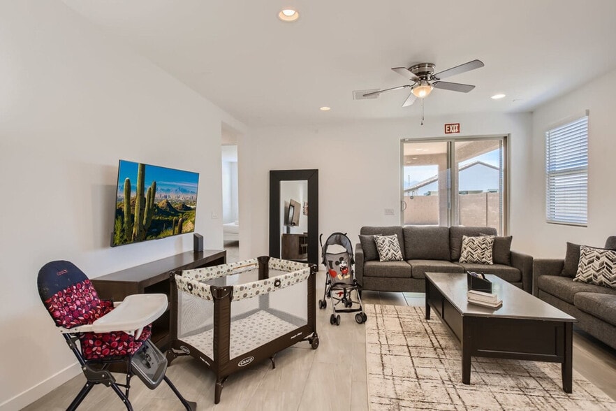 Building Photo - 9417 W Atlantis Wy