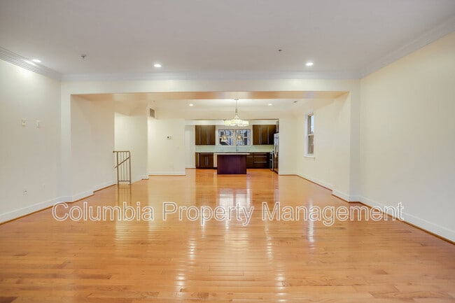 Building Photo - 442 Oakdale Pl NW
