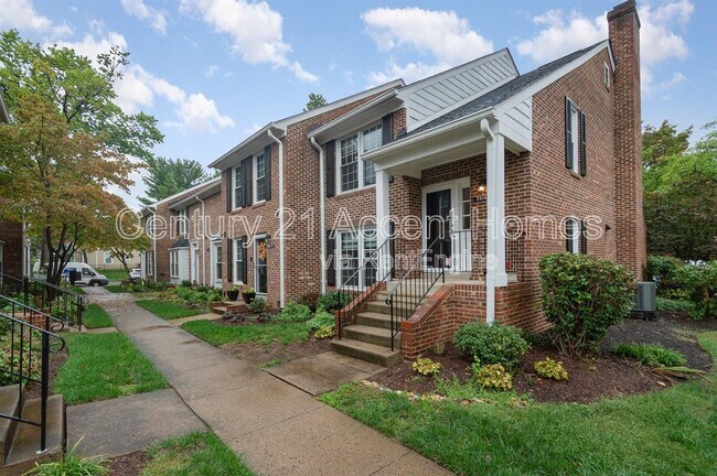 Building Photo - 2514 S Arlington Mill Dr