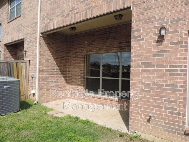 Building Photo - 1835 Leann Ln