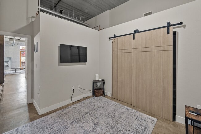 Building Photo - 101 N Tejon St