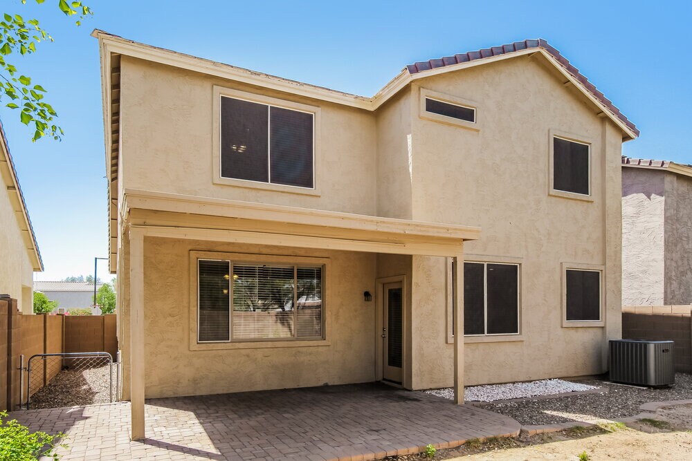 Building Photo - 17520 W Mauna Loa Ln