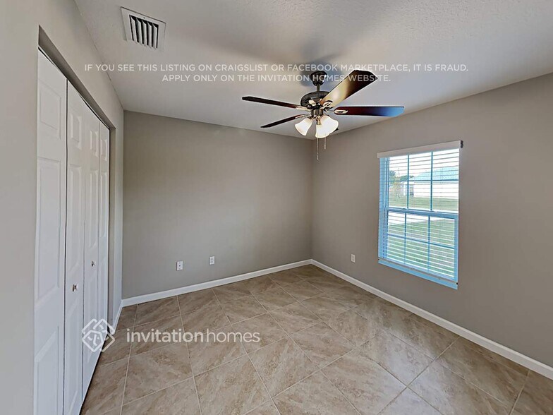 Building Photo - 2496 SE Sapelo Ave