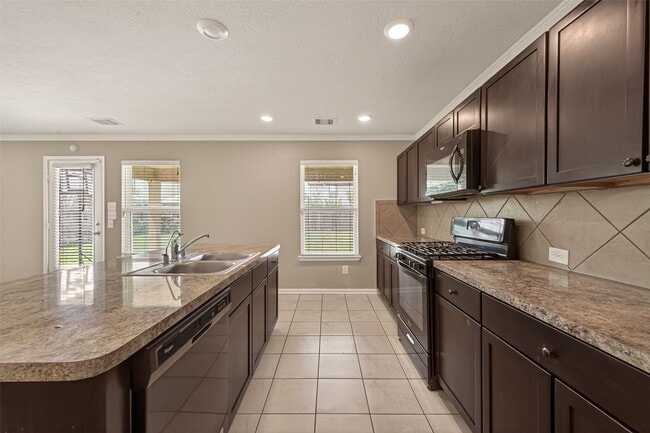 Building Photo - 18814 Bailey Oaks Ln