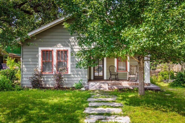 Primary Photo - 1606 W 9 1/2 St