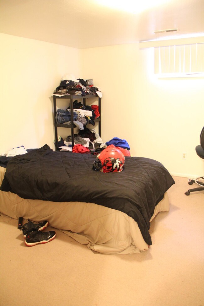 Building Photo - 545 N 800 E