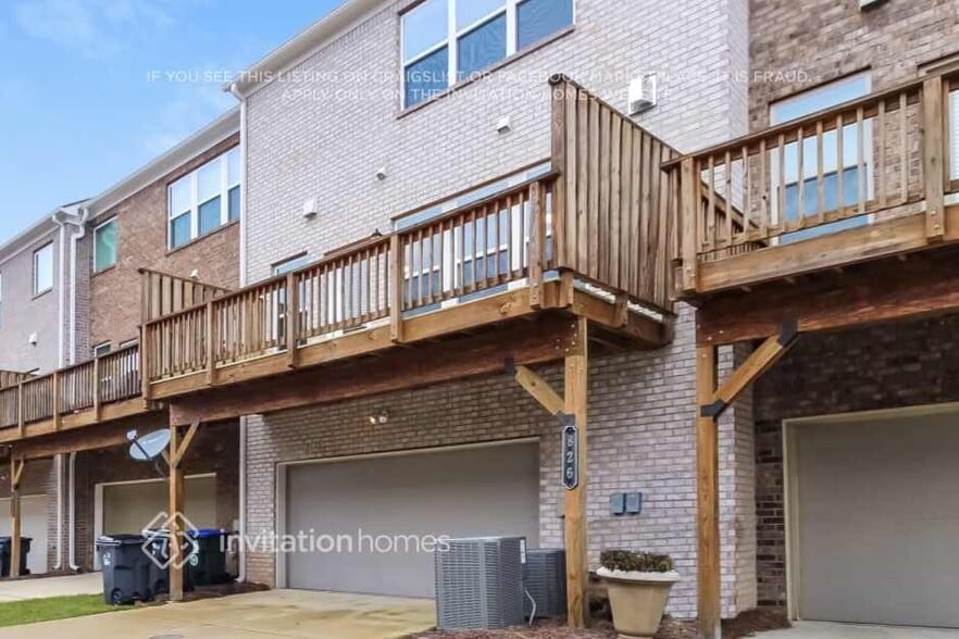 Building Photo - 826 Sunset Park Dr
