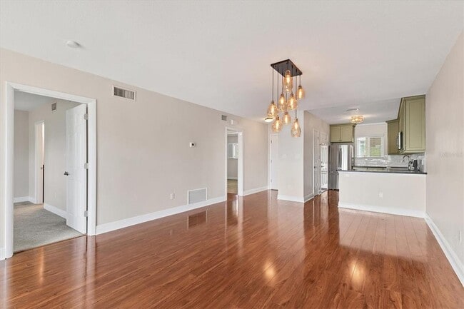 Building Photo - 301 S Gulfstream Ave